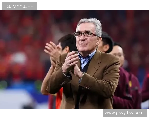 前国足主帅伊万退休，42年执教生计画上句号，曾带领国足4胜2平8负